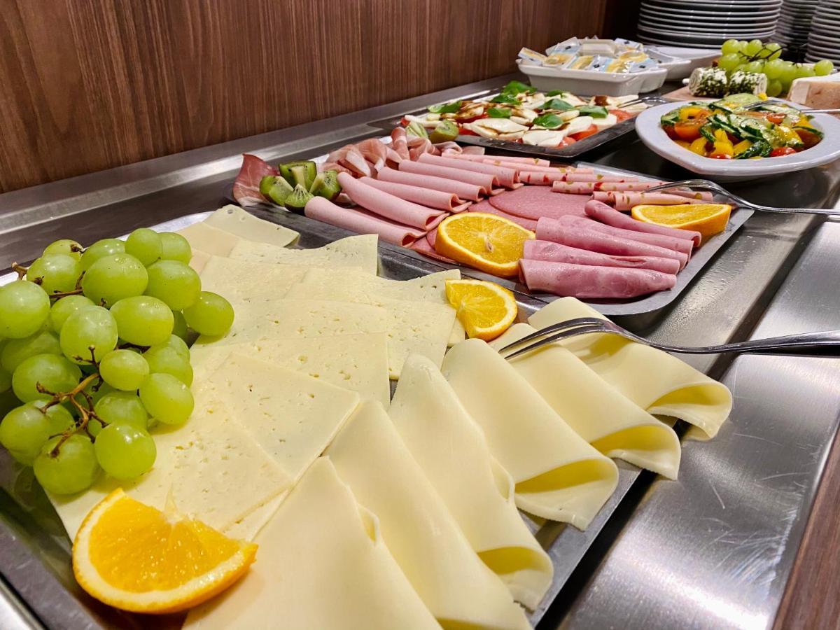 Best Western Comfort Business Hotel Duesseldorf-Нойс Экстерьер фото